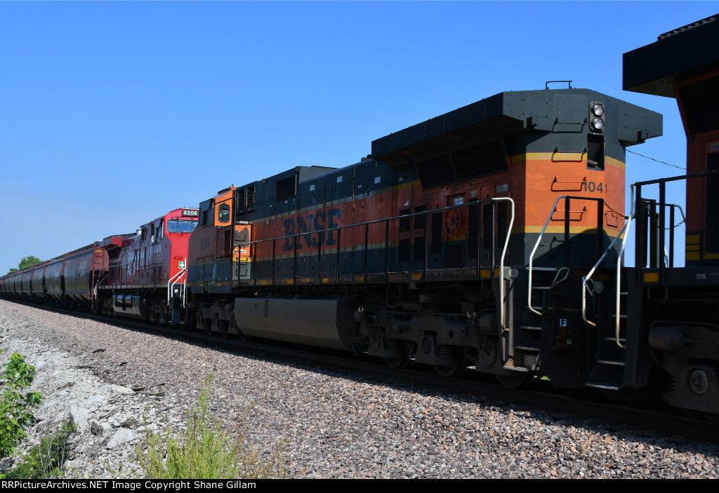 BNSF 1041 Roster shot